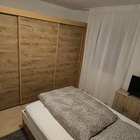 Ferienwohnung-monteurwohnung Berta, 3 Personen In Kleve, Zentrale Lage Lägenhet *