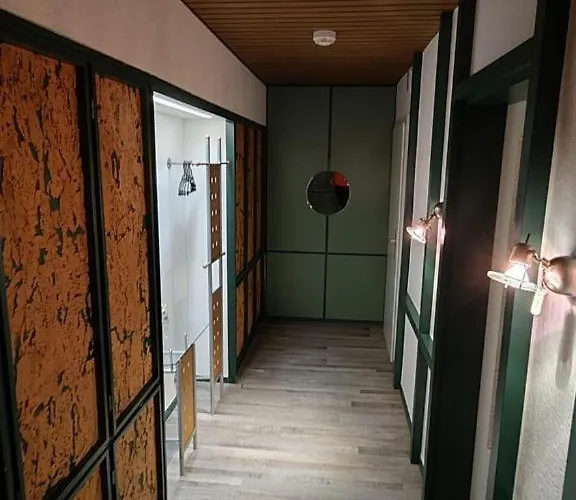 Ferienwohnung-monteurwohnung Berta, 3 Personen In Kleve, Zentrale Lage *