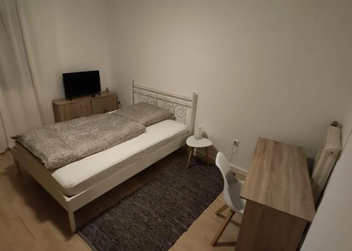 Ferienwohnung-monteurwohnung Berta, 3 Personen In Kleve, Zentrale Lage